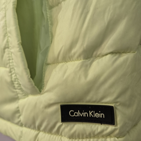 Women's Calvin Klein Neon Yellow Puffer Vest. Mixed Media. Pristine Condition - Picture 6 of 7